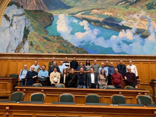 VIB Mitglieder im Nationalratssaal